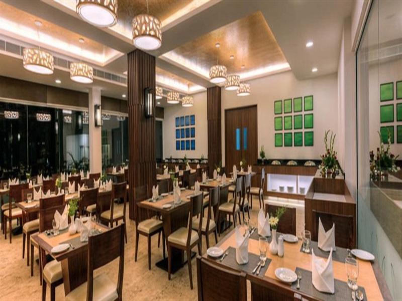 Confluence Banquets And Resort Махабаліпурам Екстер'єр фото